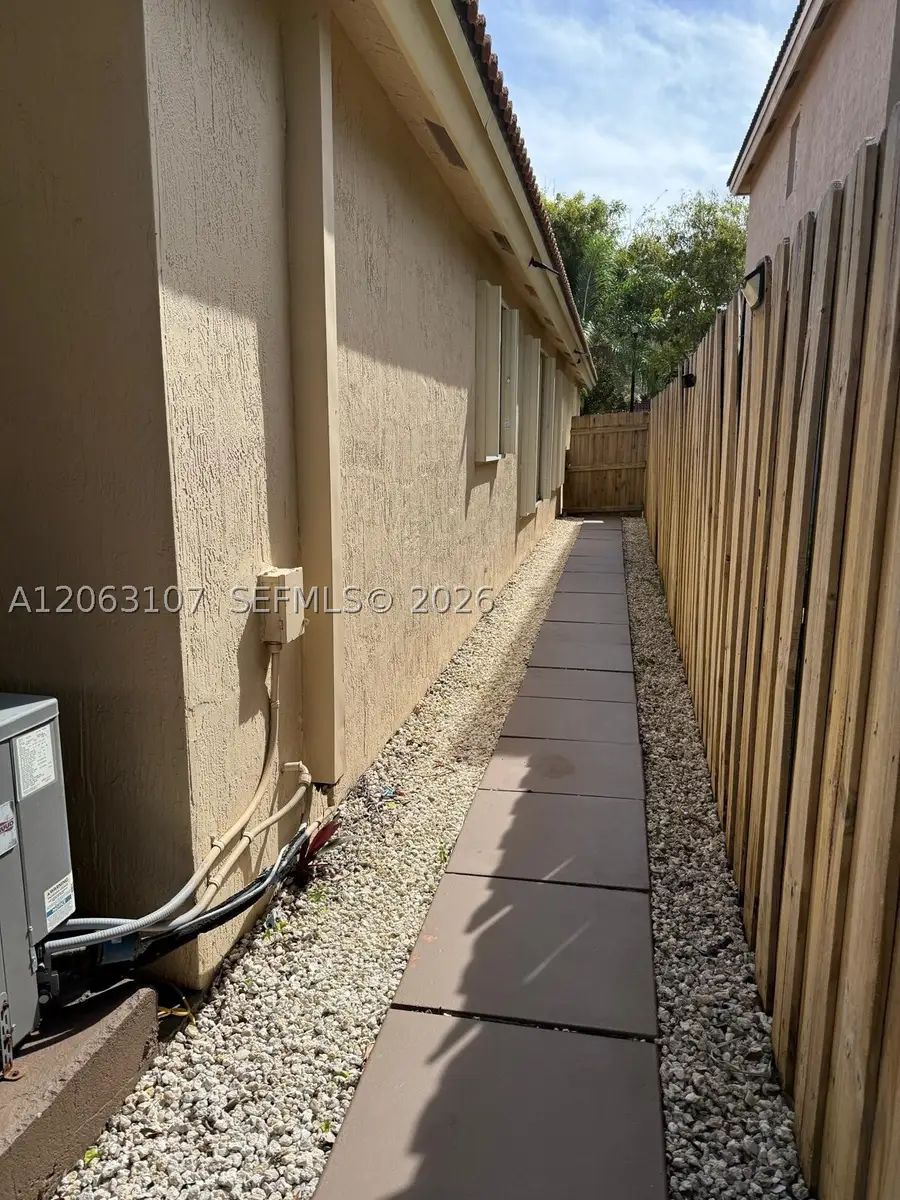 2065 SE 14th St, Homestead, FL 33035 - #3