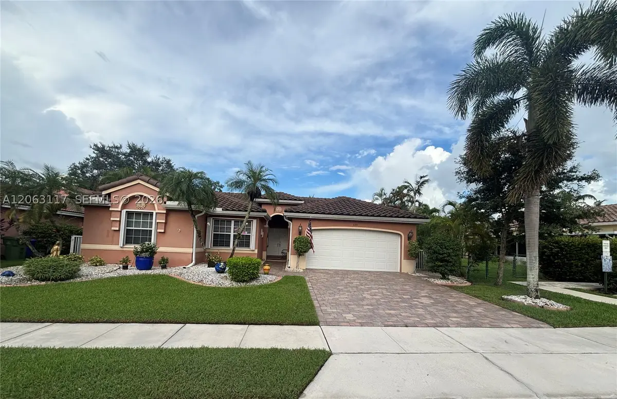 635 SW 200th Ter, Pembroke Pines, FL 33029 - #1