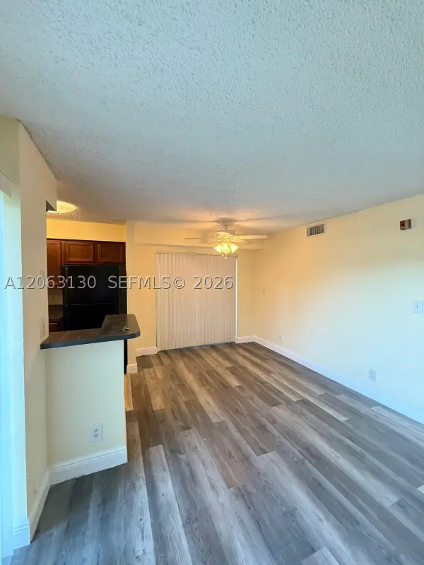 7650 Westwood Dr #509, Tamarac, FL 33321