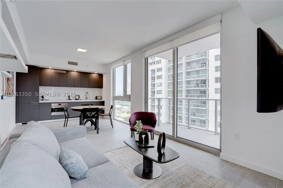 227 NE 2nd St #2500, Miami, FL 33132 - #2