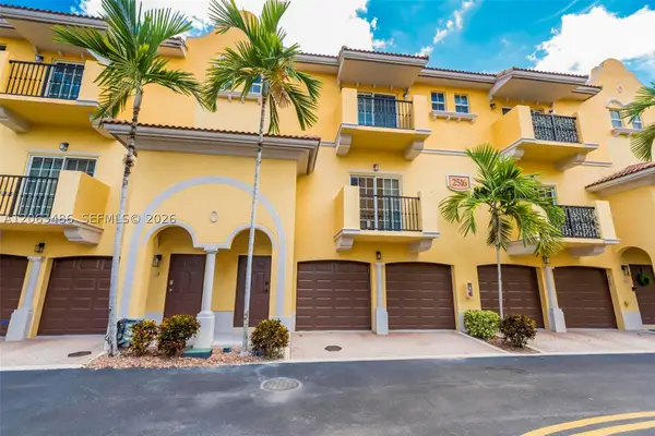 2516 SW 14th Ave #403, Fort Lauderdale, FL 33315