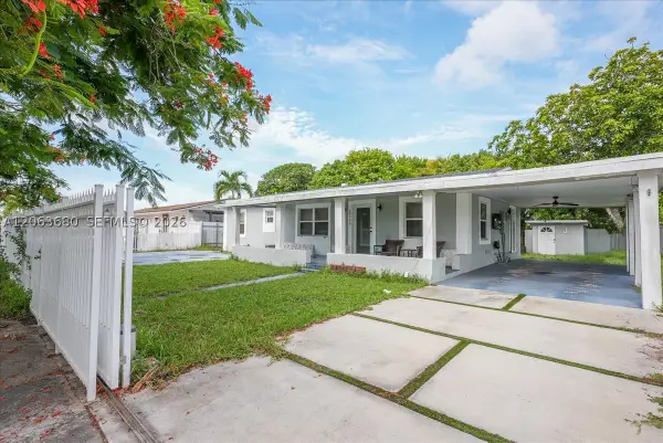 20340 NW 42nd Ave, Miami Gardens, FL 33055