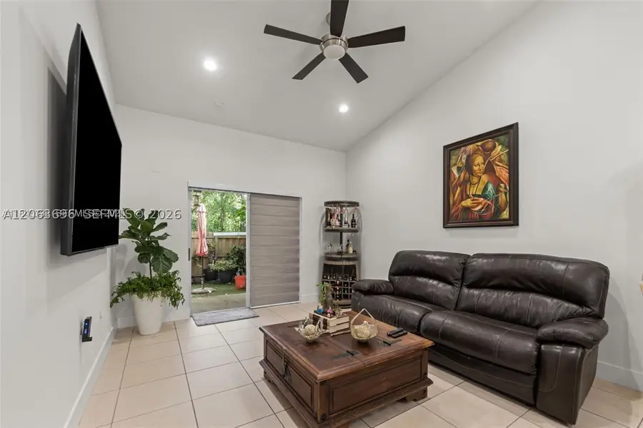 3220 NE 11th Dr, Homestead, FL 33033 - #2