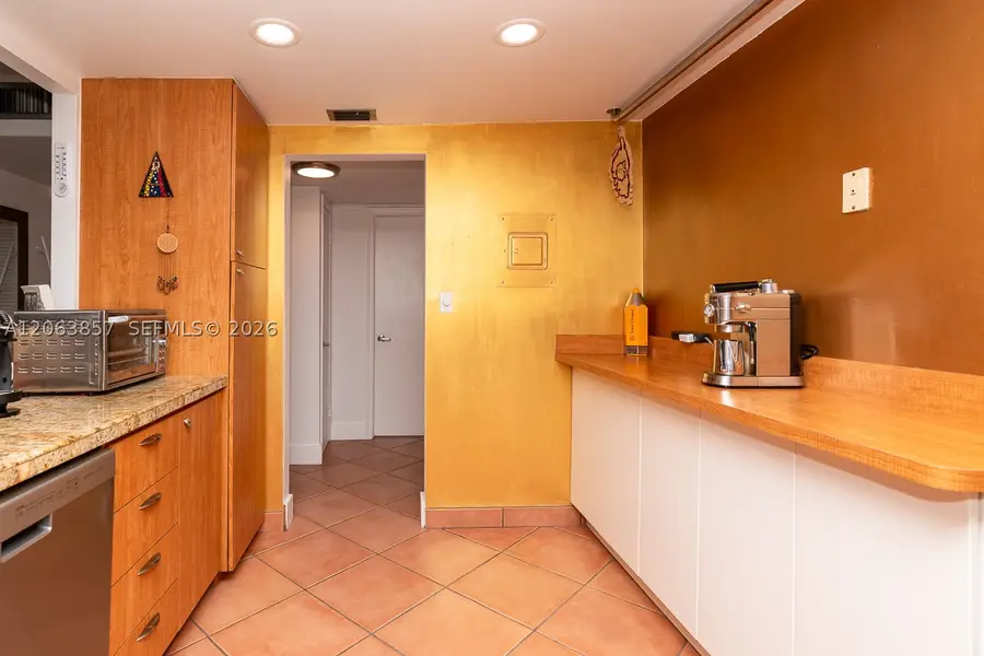 1020 Meridian Ave #314, Miami Beach, FL 33139 - #3