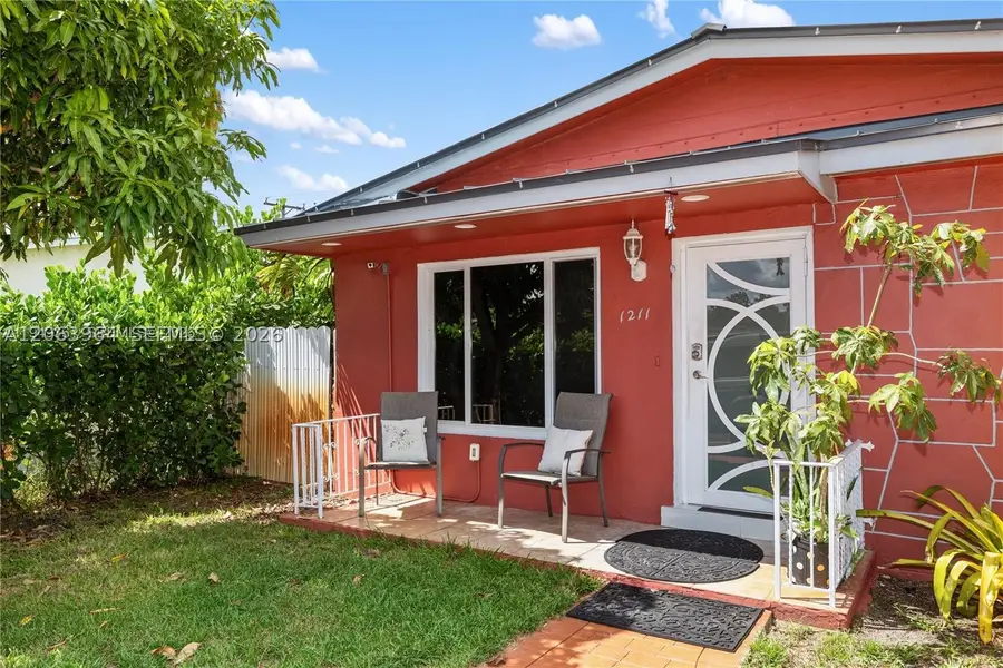 1211 NW 179th St, Miami Gardens, FL 33169 - #3