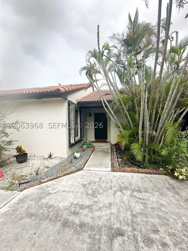 15295 SW 45th Ter #G-62, Miami, FL 33185