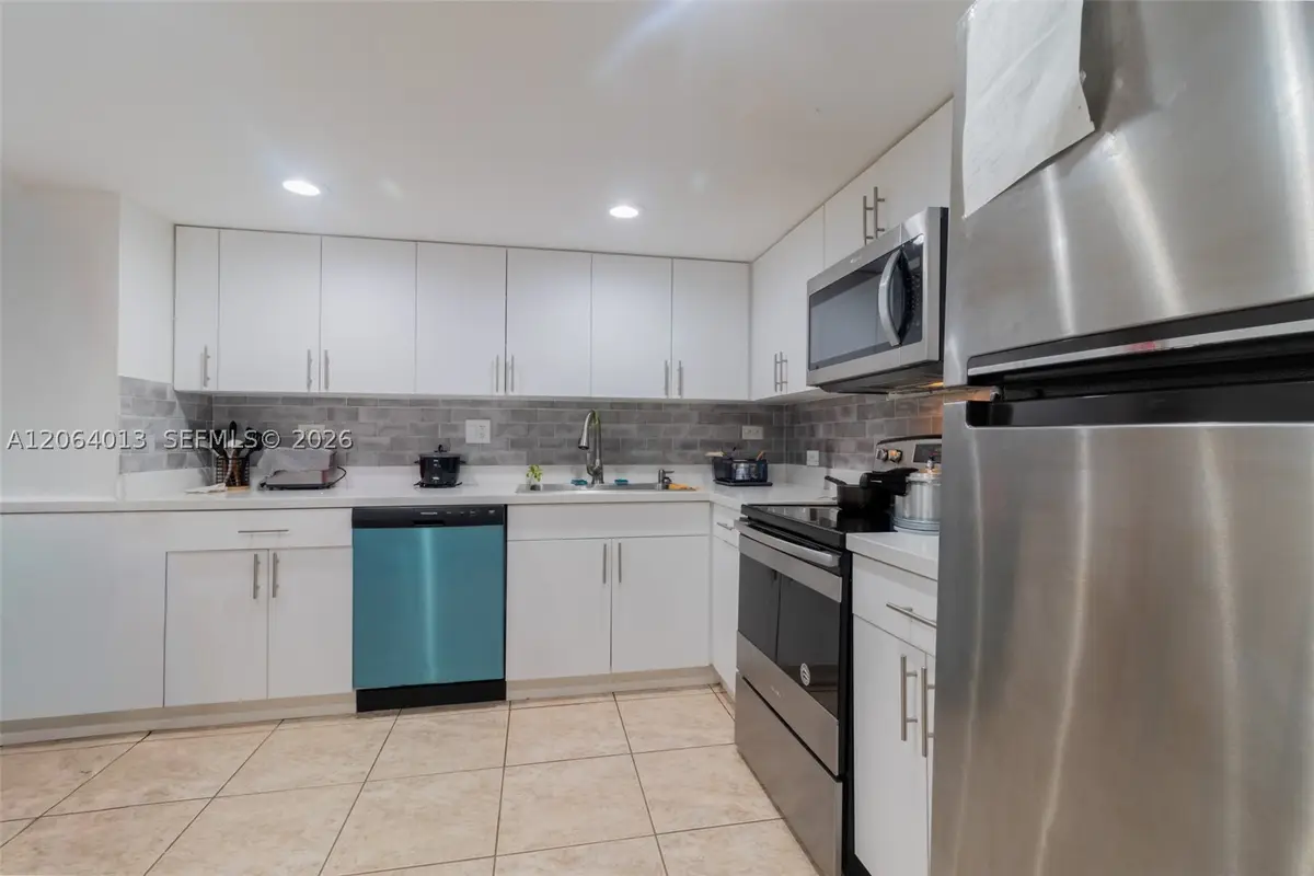 251 174th St #808, Sunny Isles Beach, FL 33160 - #1