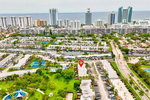 2307 NE 7th St #40, Hallandale Beach, FL 33009