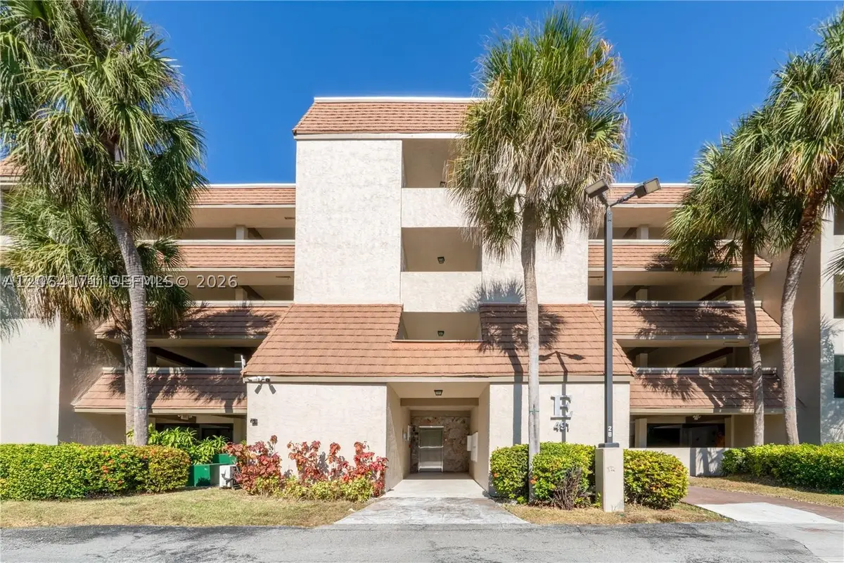 491 Ives Dairy Rd #202-5, Miami, FL 33179 - #1