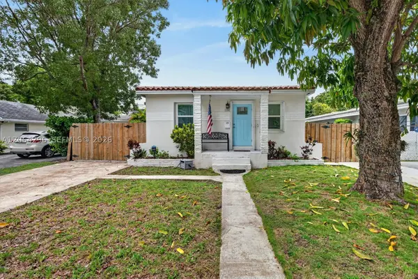 3780 SW 27th Ter, Miami, FL 33134