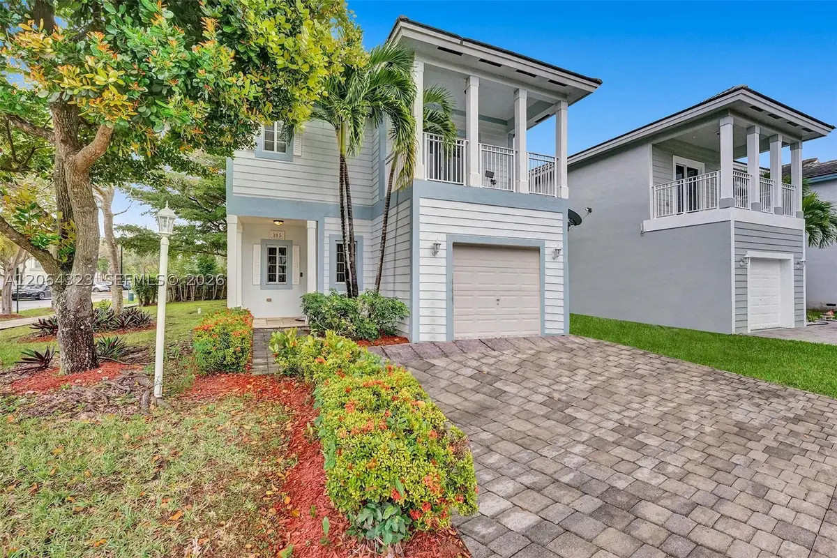 385 NE 31st Ave, Homestead, FL 33033 - #1
