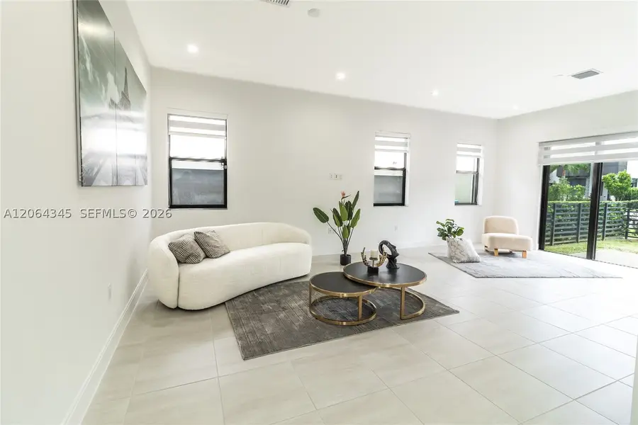 4311 NW 82nd Ave, Doral, FL 33166 - #2