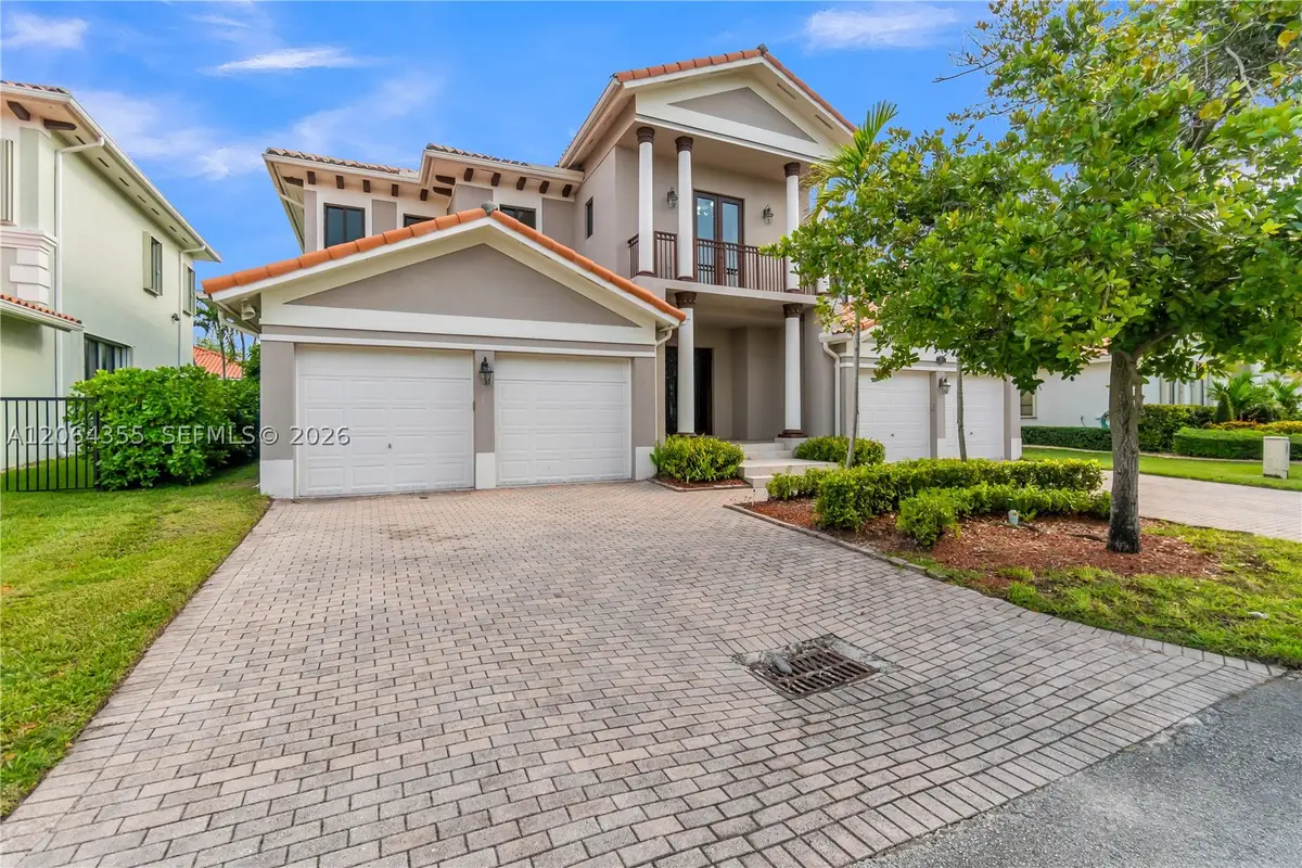 7965 SW 195th St, Cutler Bay, FL 33157 - #1