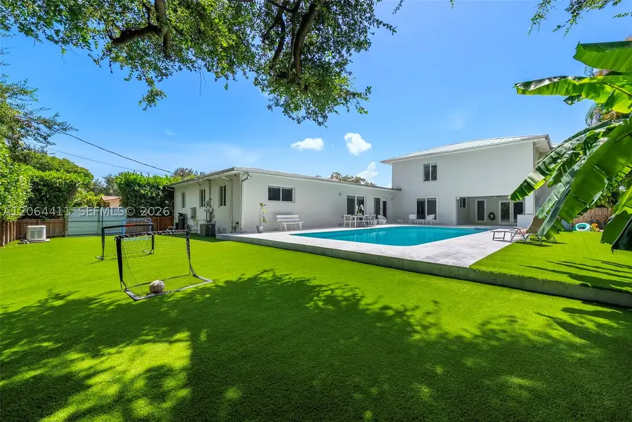 831 NE 109th St, Biscayne Park, FL 33161 - #2