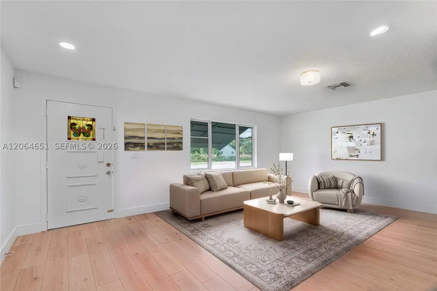 8830 NW 17th St, Plantation, FL 33322 - #2