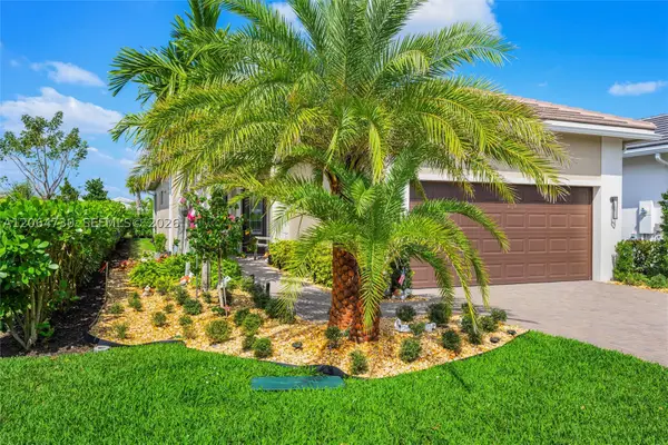 5337 Santa Rosa Ln, Westlake, FL 33470
