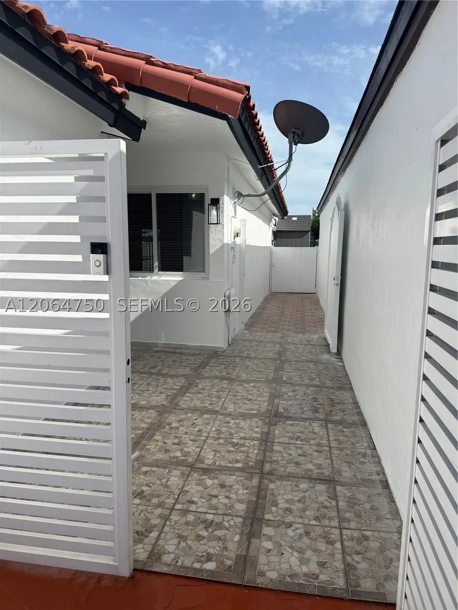 2854 W 75th Ter, Hialeah, FL 33018 - #3