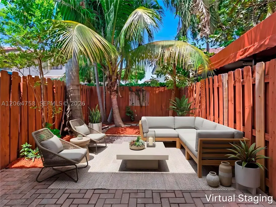 560 NW 82nd Pl #306, Miami, FL 33126 - #2