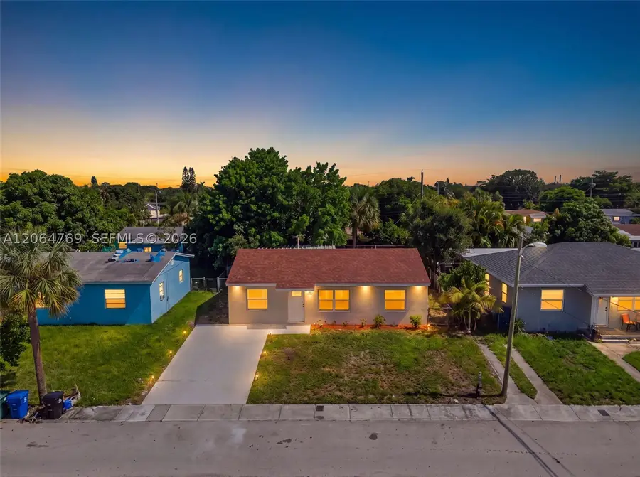 1583 NE 152nd St, North Miami Beach, FL 33162 - #2