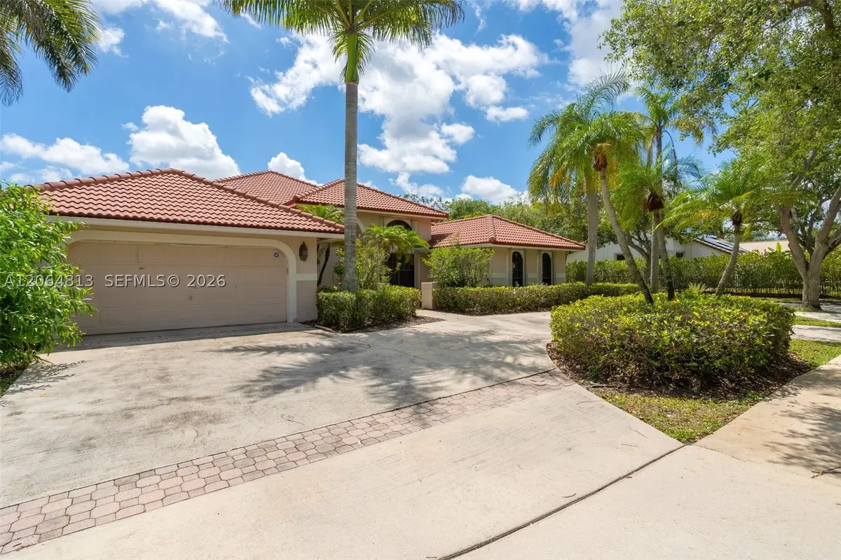 1051 Deerpath Ct, Weston, FL 33326 - #1