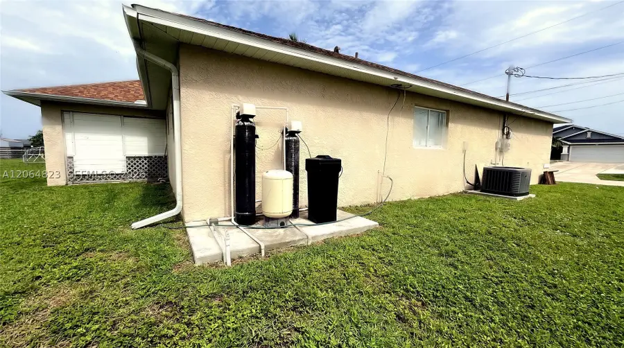 312 NE 30th, Cape Coral, FL 33909 - #3