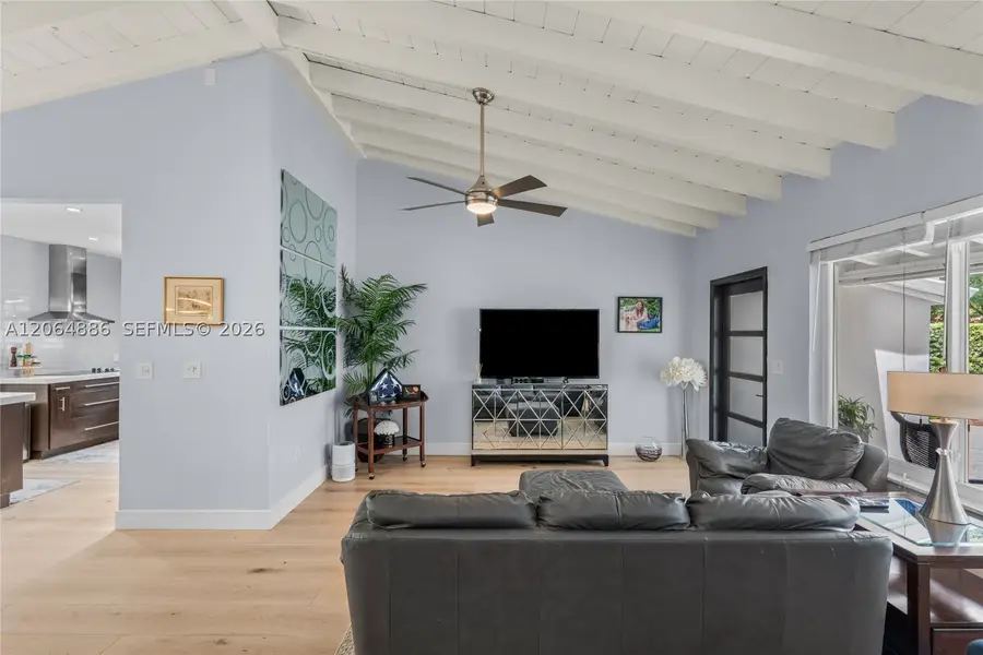 810 Venetia Ave, Coral Gables, FL 33134 - #2