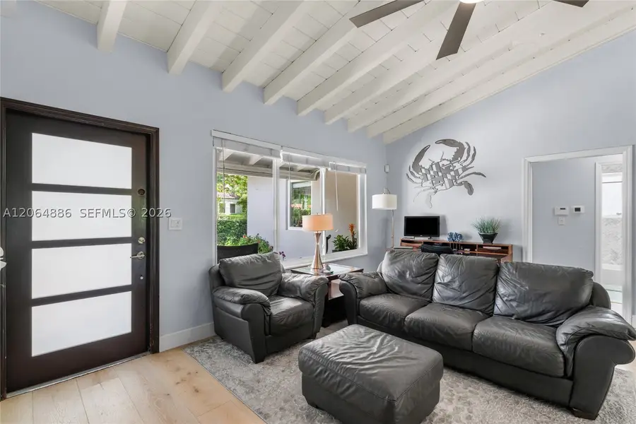810 Venetia Ave, Coral Gables, FL 33134 - #3
