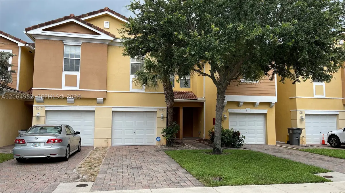 1015 Pipers Cay Dr, West Palm Beach, FL 33415 - #1