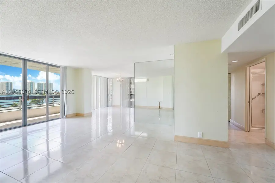 19101 NE 36th Ct #705, Aventura, FL 33180 - #3