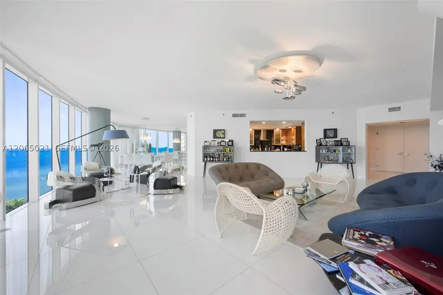2711 S Ocean Dr #902, Hollywood, FL 33019 - #3