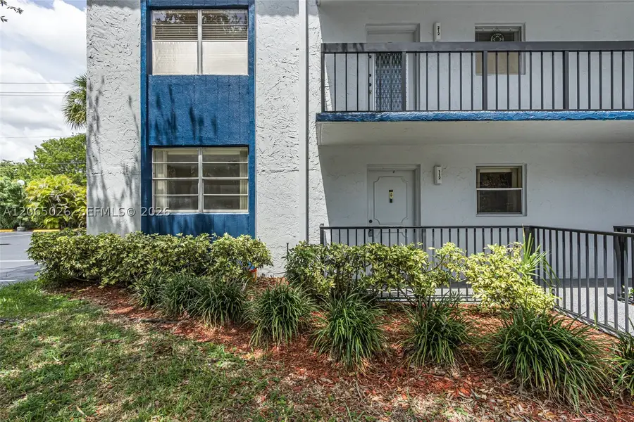 3150 Holiday Springs Blvd #8-112, Margate, FL 33063 - #3