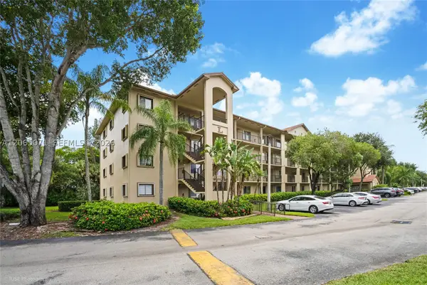 900 SW 142nd Ave #301L, Pembroke Pines, FL 33027