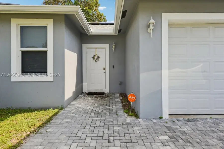 1686 NE 30th St, Pompano Beach, FL 33064 - #2