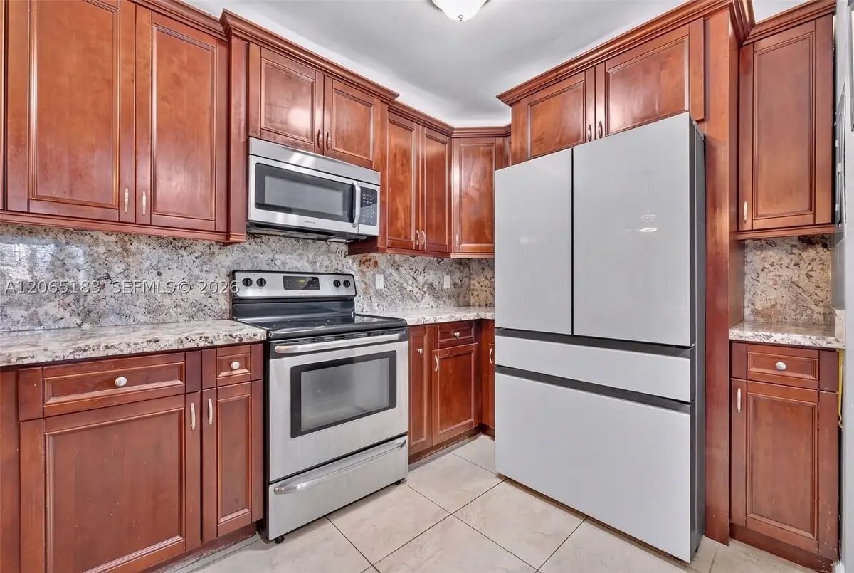 3007 N Oakland Forest Dr #107, Oakland Park, FL 33309 - #1