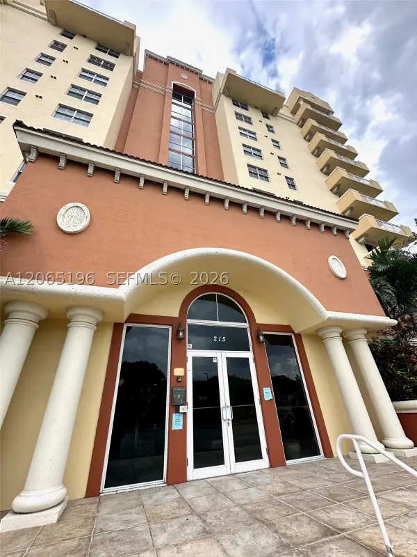 215 SW 42nd Ave #401, Miami, FL 33134