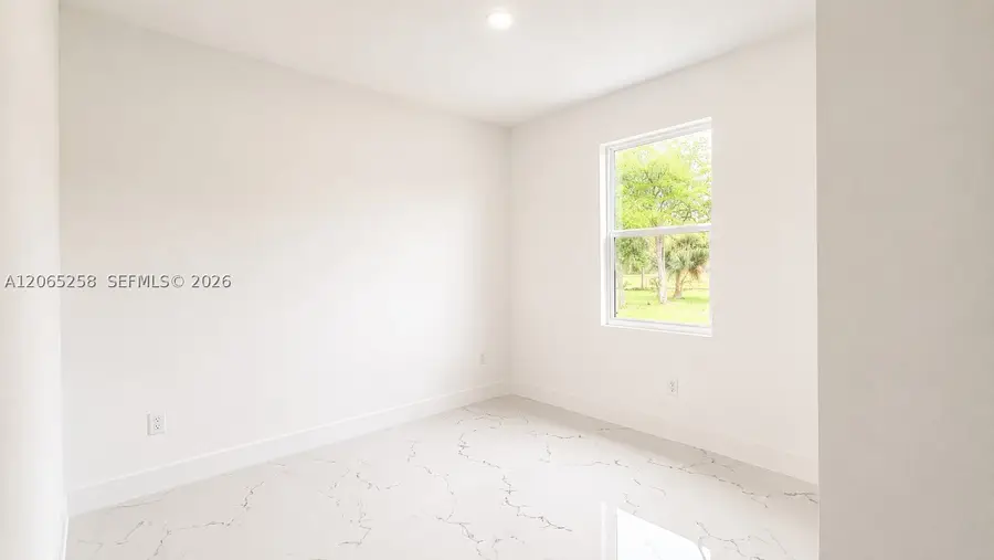 3052 S Beechwood Cir, Port Labelle, FL 33935 - #3