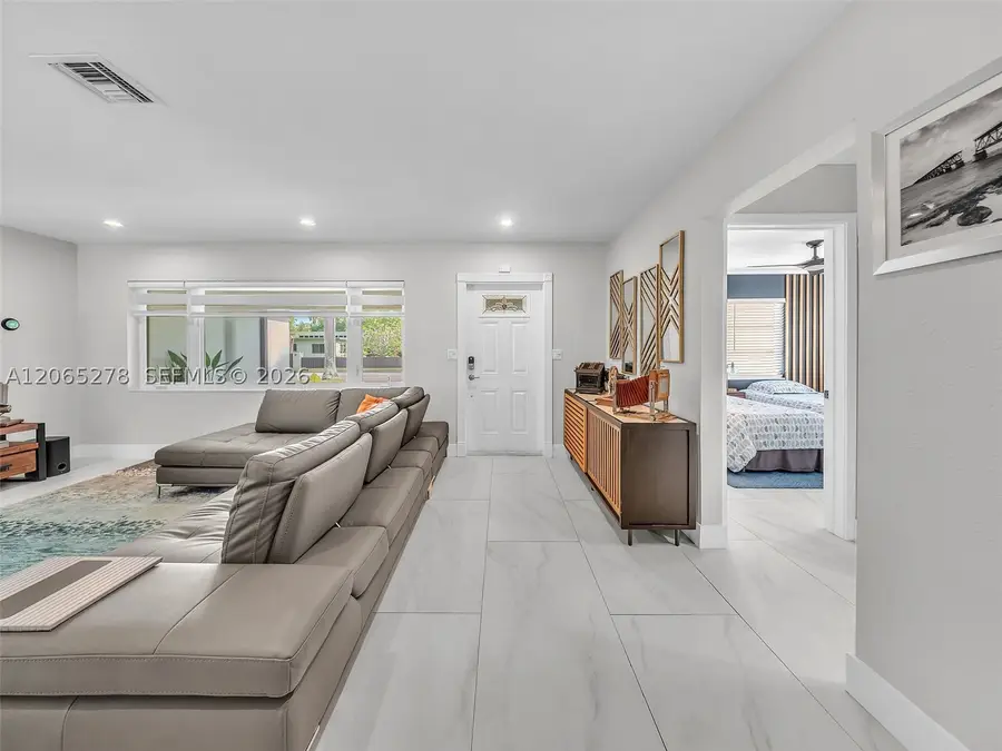 1246 Adams St, Hollywood, FL 33019 - #3