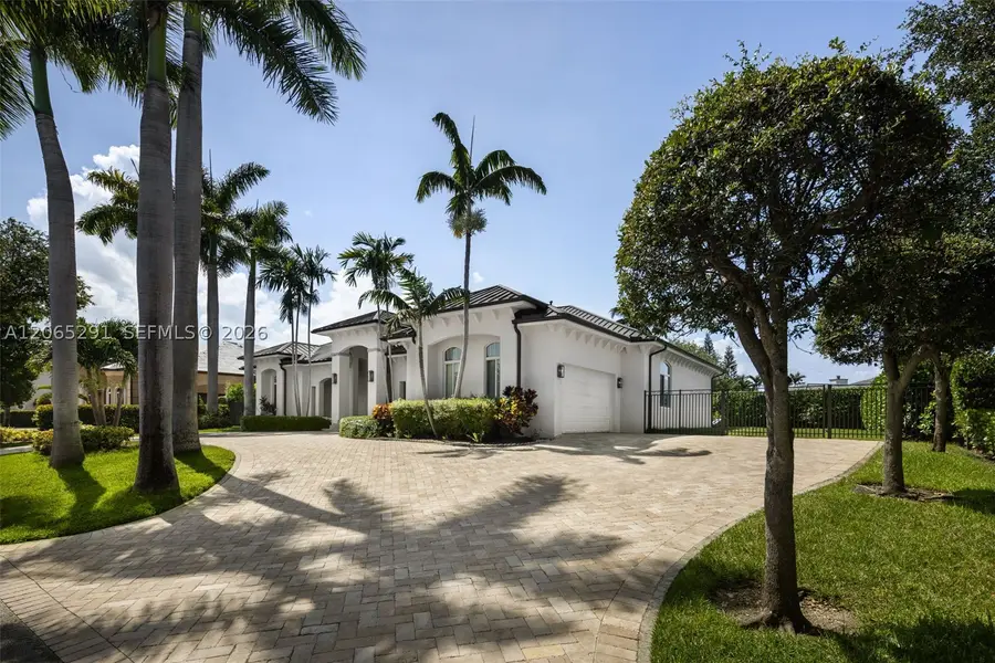 8111 SW 178th St, Palmetto Bay, FL 33157 - #2
