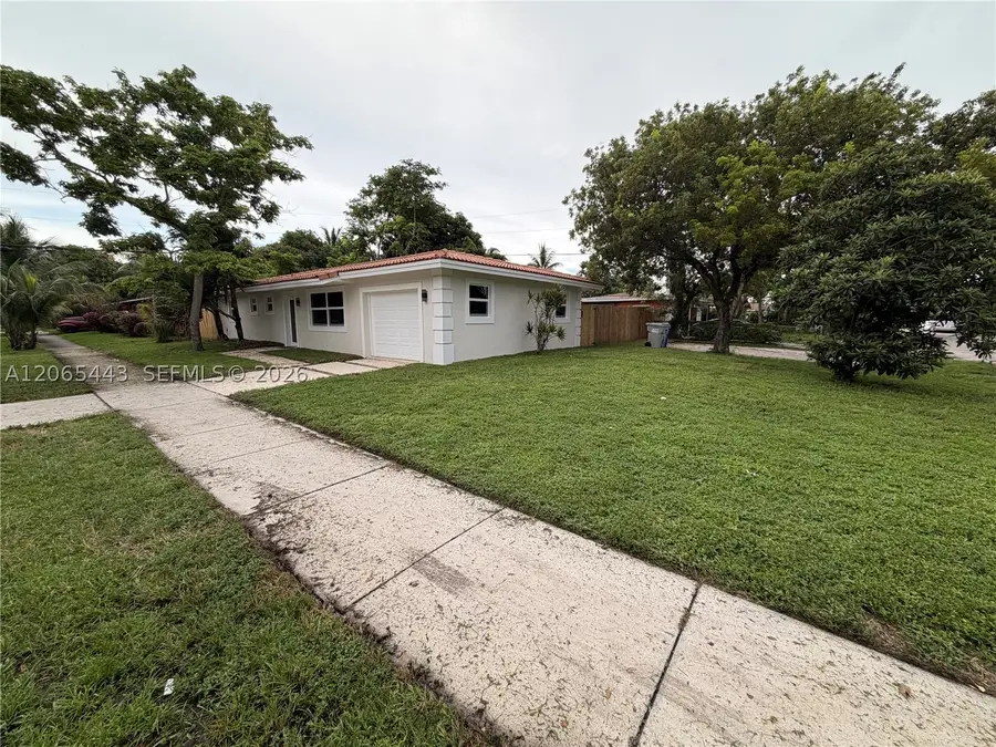 110 NE 17th Ct, Pompano Beach, FL 33060 - #2
