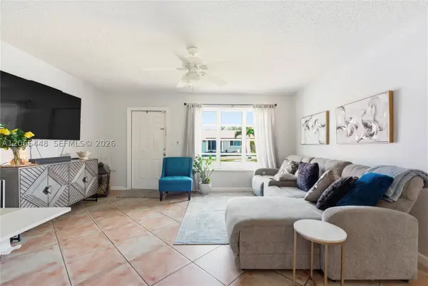 4916 NW 55th Ct, Tamarac, FL 33319