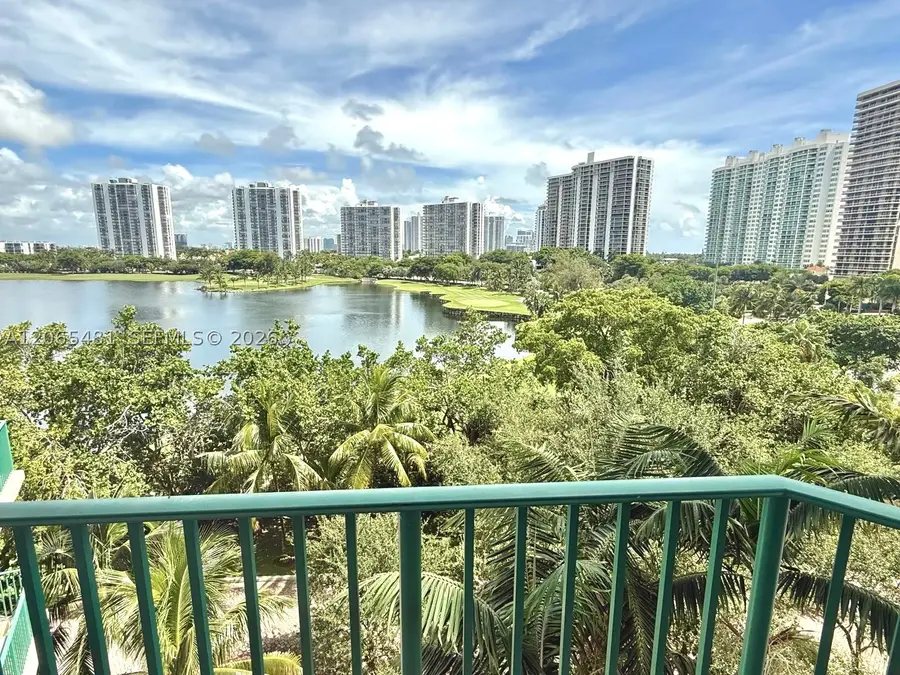 20000 E Country Club Dr #612, Aventura, FL 33180 - #2