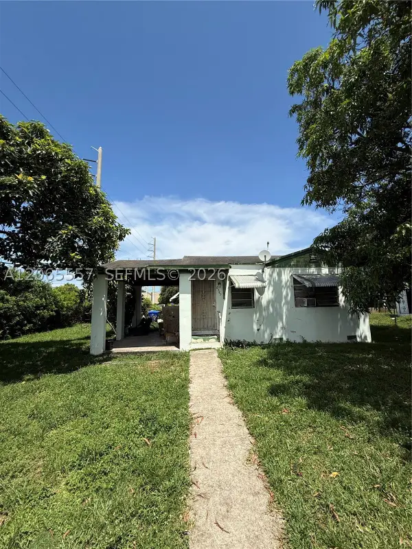 6545 NW 6th Ave, Miami, FL 33150