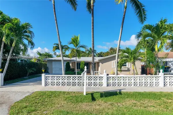 617 NE 2nd Pl, Dania Beach, FL 33004
