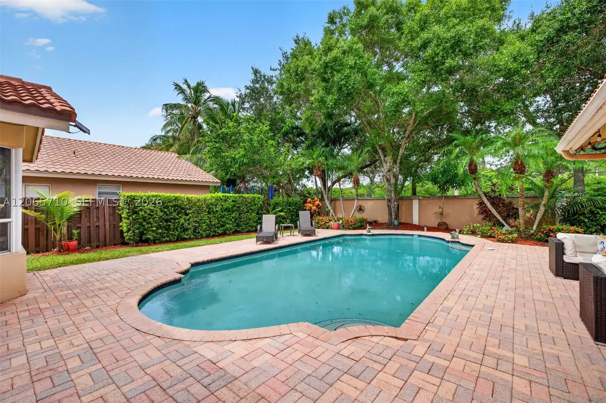 581 NW 110th Ave, Plantation, FL 33324 - #1