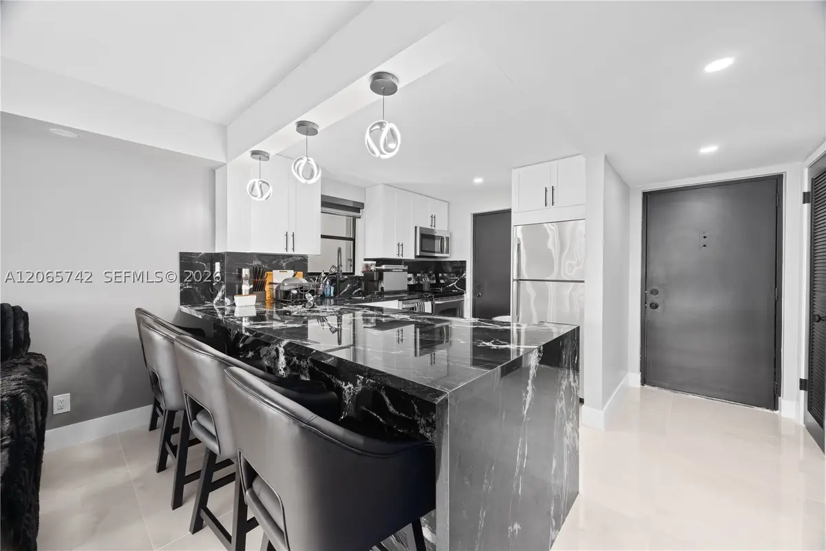 2302 S Cypress Bend Dr #306, Pompano Beach, FL 33069 - #1