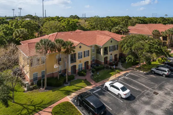 10294 S Fox Trail Rd S #704, Royal Palm Beach, FL 33411