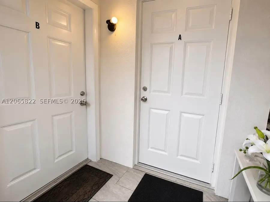 5920 NE 1st Ter, Fort Lauderdale, FL 33334 - #3