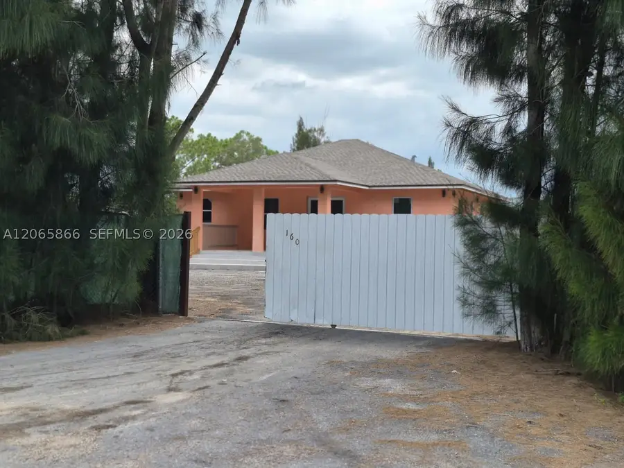 160 N Granja St, Clewiston, FL 33440 - #2