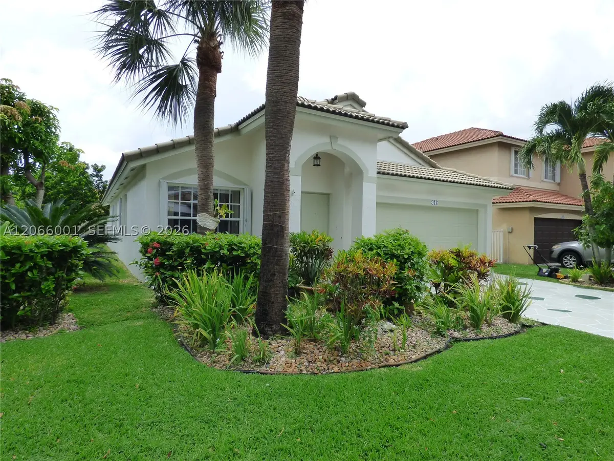 474 SW 205th Ave, Pembroke Pines, FL 33029 - #1