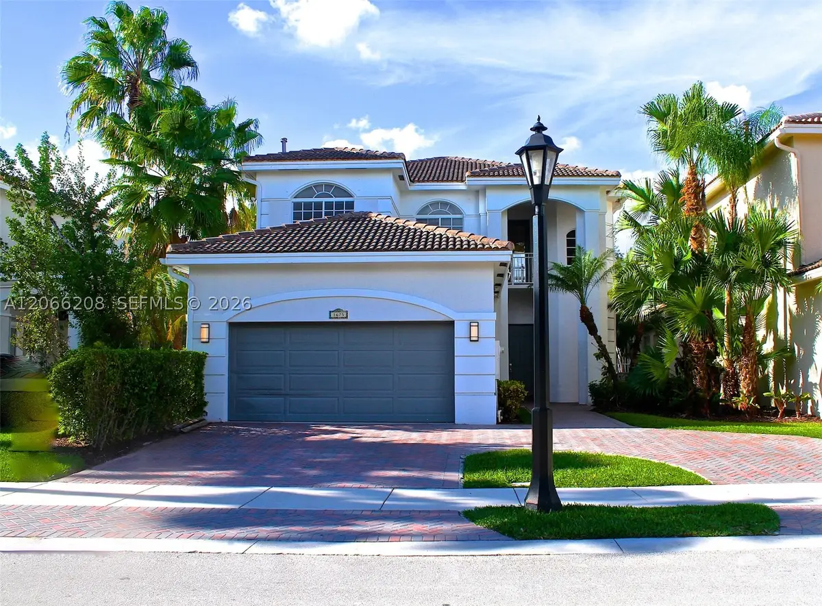 1675 NE 196th St, Miami, FL 33179 - #1